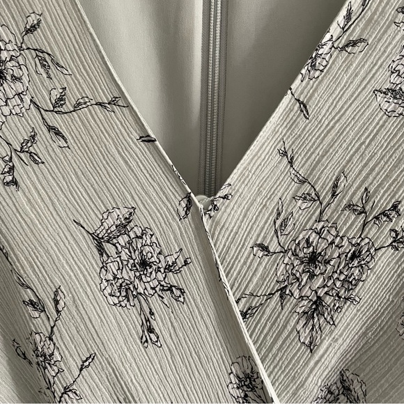 CLUB MONACO Pitched Sleeve Floral Mini Dress Size 12 - Picture 12 of 14